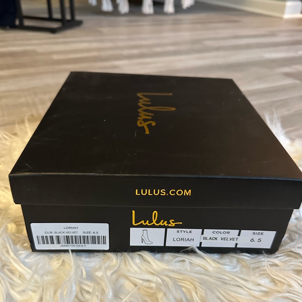 NWT Black Velvet boots - Picture 6 of 6